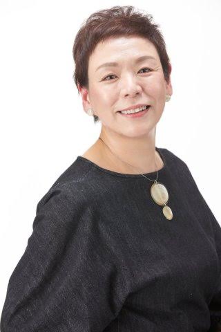 粉川登志子